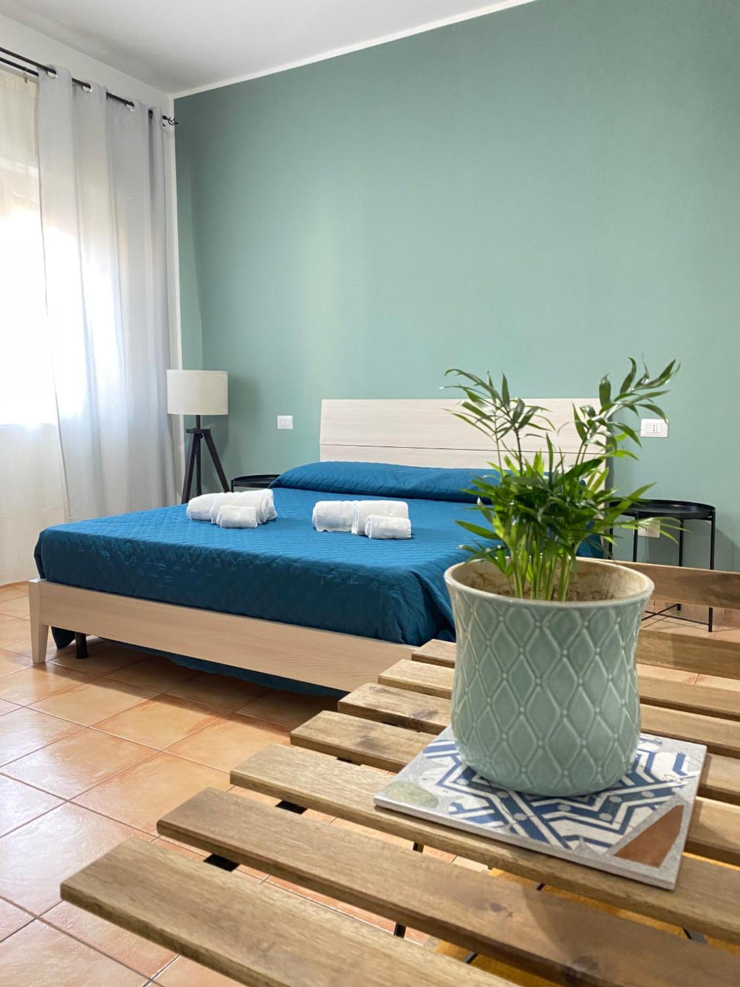 La Maison Derriere Bed & Breakfast